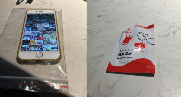 スマホを入れるビニール袋と眼鏡ふき